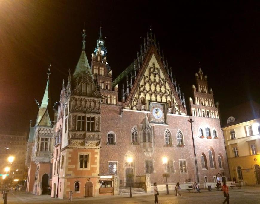 4 Pokoje - 86 M2 - 300 M Od Rynku Wroclaw Exterior photo
